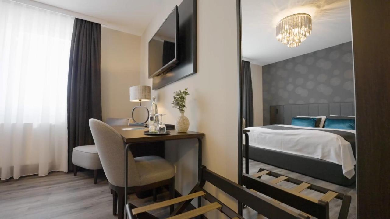 Hotel Busch Гютерсло Экстерьер фото